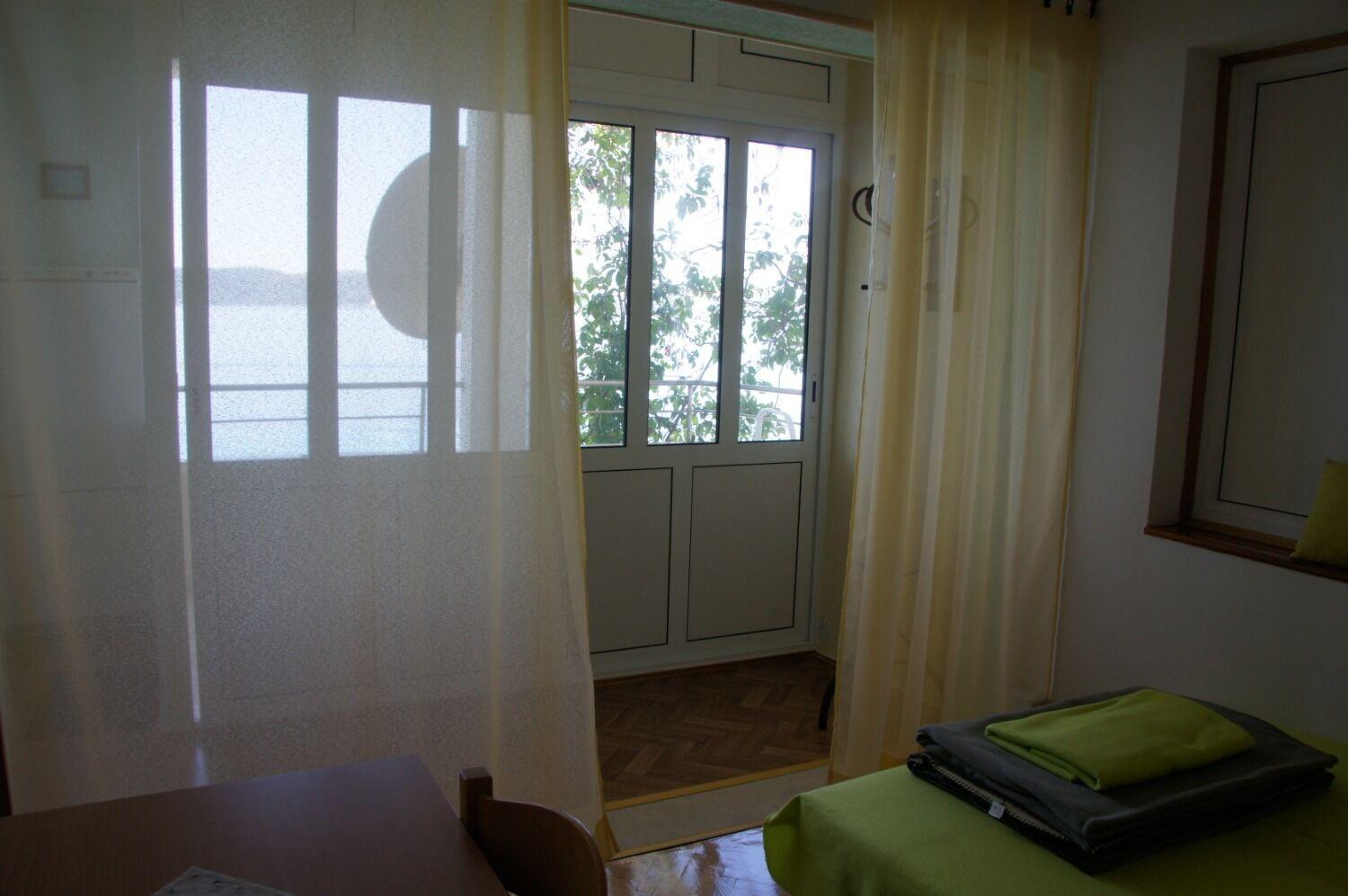 Apartments Sonja - By The Sea Живогошче Экстерьер фото